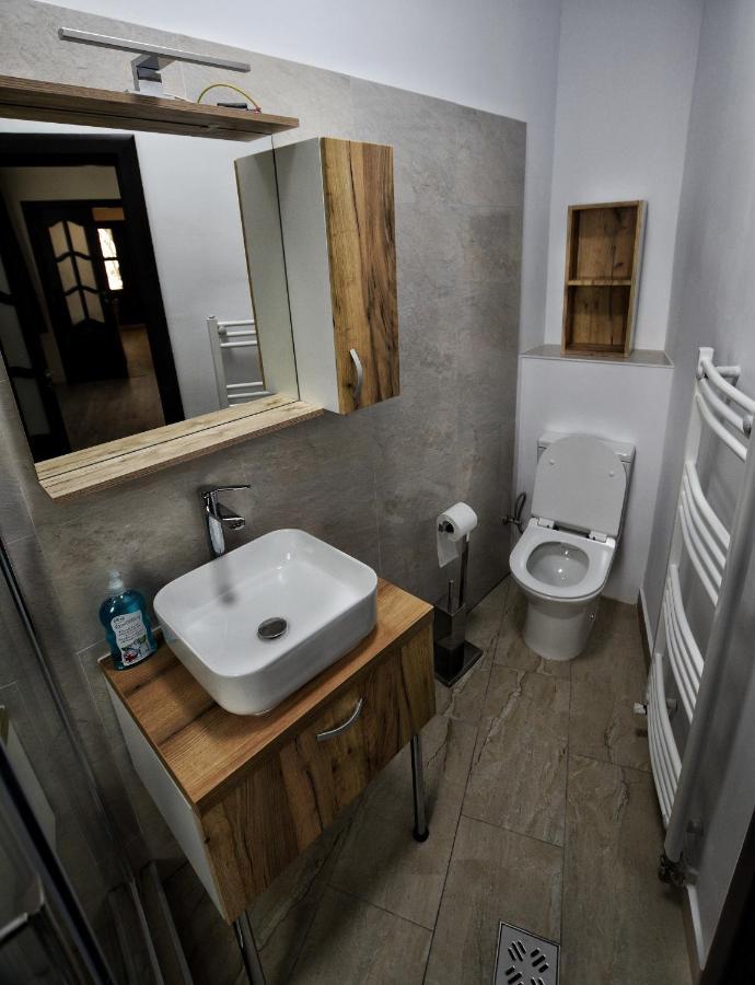 Flori'S Apartment ブラショフ エクステリア 写真